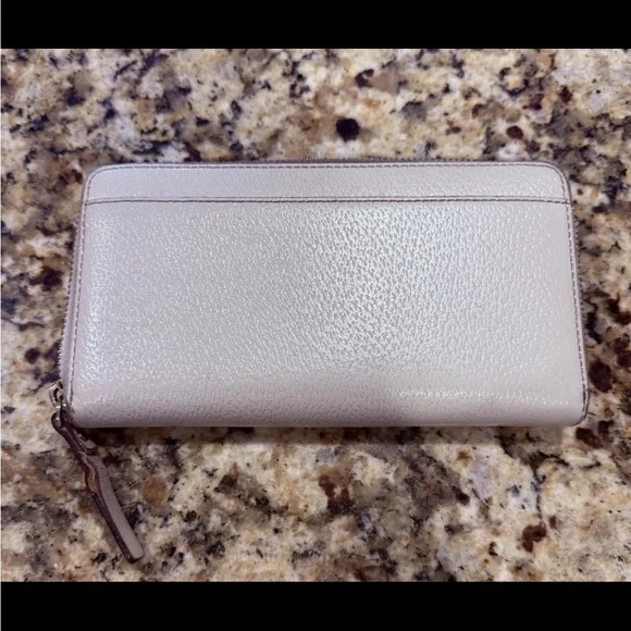 Kate Spade Wellesley Layton Fresh Air Cream Leather Zip Around Wallet Classic - Picture 3 of 7